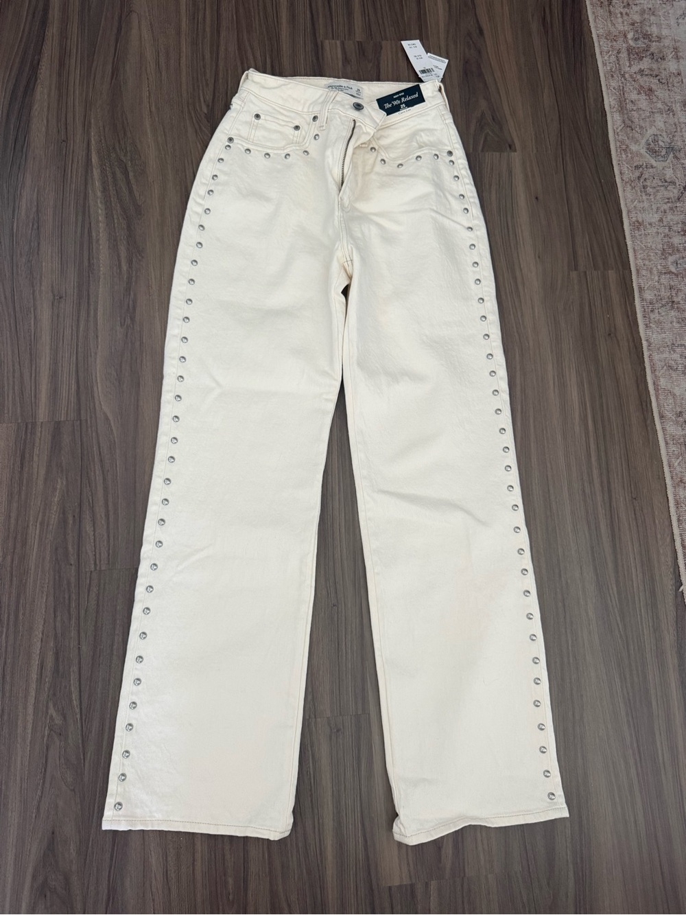 Abercrombie High Rise 90s Relaxed Jean